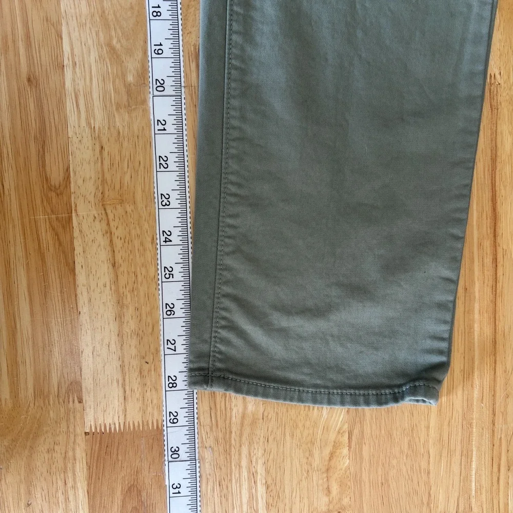 Banana Republic Travel Jeans‎ Athletic Fit Mens (Actual 36x28) Green Stretch